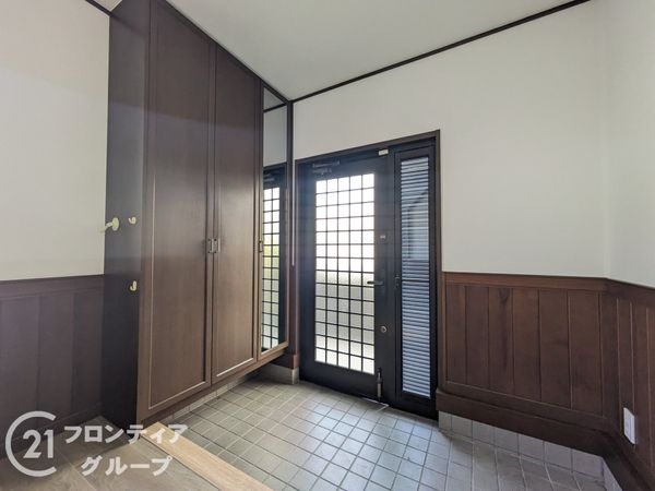 香芝市逢坂８丁目の中古一戸建て