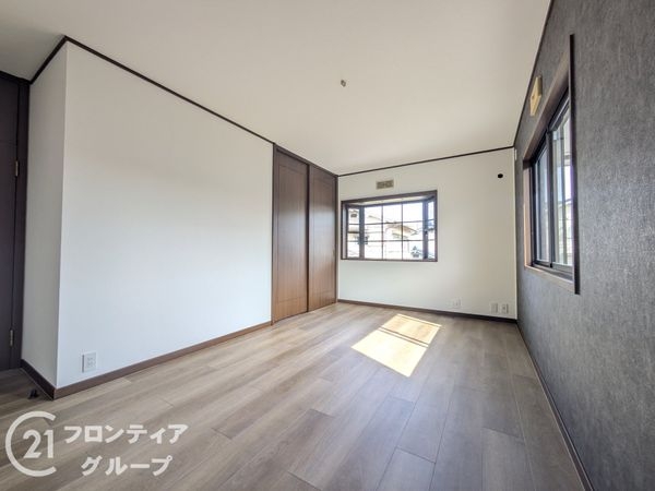 香芝市逢坂８丁目の中古一戸建て