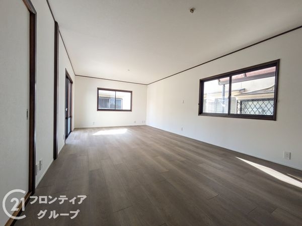 香芝市逢坂８丁目の中古一戸建て