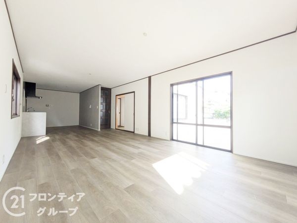 香芝市逢坂８丁目　中古一戸建て