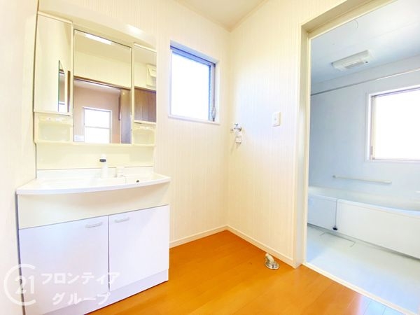 北葛城郡上牧町松里園３丁目の中古一戸建て