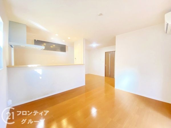 北葛城郡上牧町松里園３丁目の中古一戸建て
