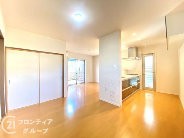 北葛城郡上牧町松里園３丁目の中古一戸建て