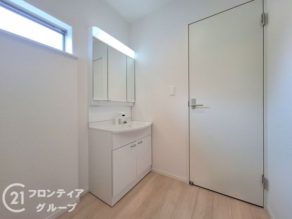 生駒市小平尾町　新築一戸建て　第１　１号棟