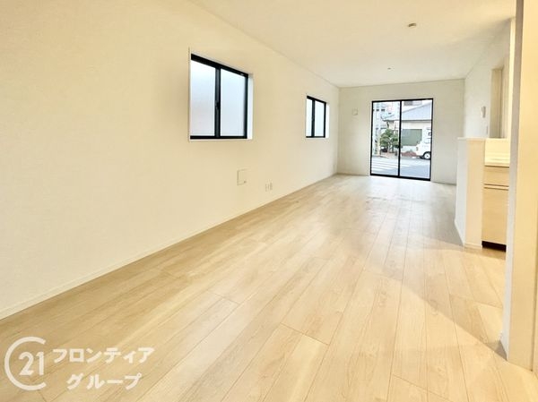 橿原市四条町　新築一戸建て　第２　２号棟
