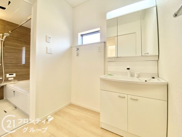 橿原市新口町　新築一戸建て　第２　２号棟