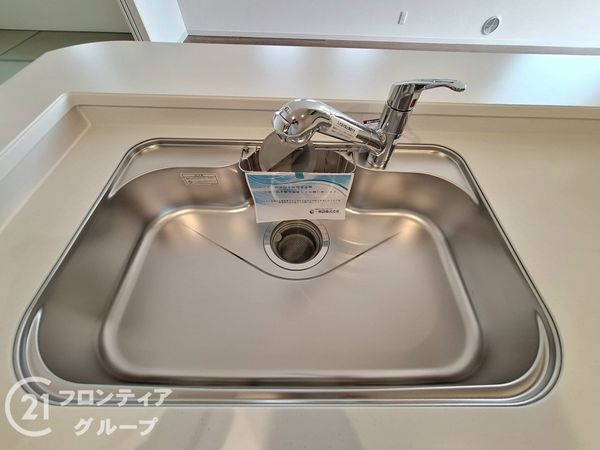 橿原市田中町　新築一戸建て　３期　２号棟