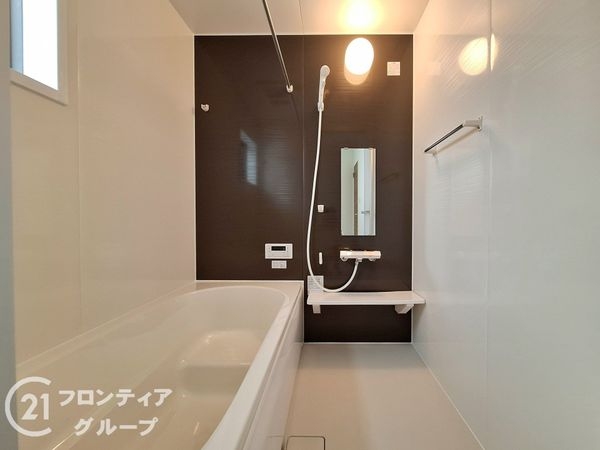 橿原市田中町　新築一戸建て　３期　２号棟