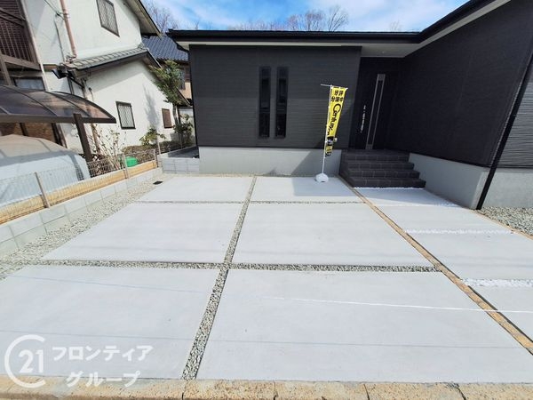 奈良市青山８丁目　新築一戸建て　全１区画