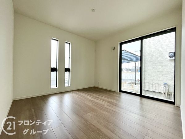 北葛城郡広陵町大字三吉　新築一戸建て　３期　２号棟