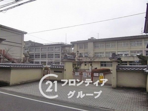 生駒郡斑鳩町龍田西3丁目 新築一戸建て 第7 1号棟(斑鳩町立斑鳩小学校)