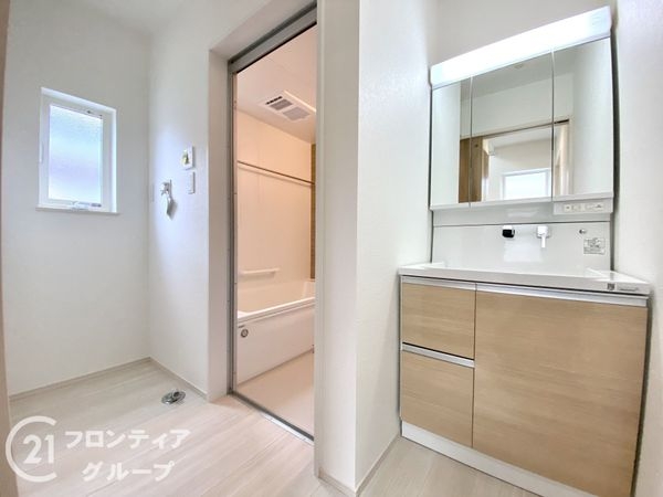 生駒郡斑鳩町龍田西３丁目　新築一戸建て　第７　１号棟