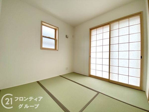 生駒郡斑鳩町龍田西３丁目　新築一戸建て　第７　１号棟
