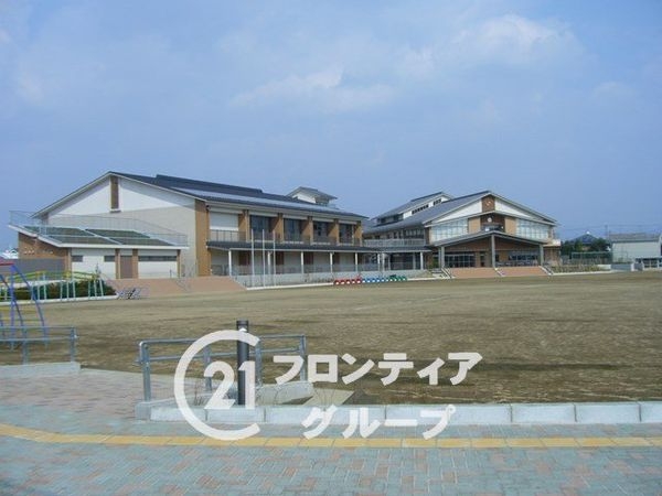 磯城郡川西町大字結崎 新築一戸建て 1号棟(川西町立川西小学校)