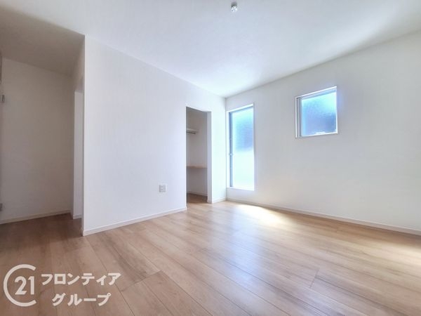 奈良市神殿町　新築一戸建て　１号棟