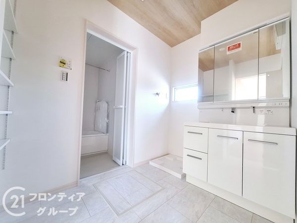 奈良市神殿町　新築一戸建て　１号棟
