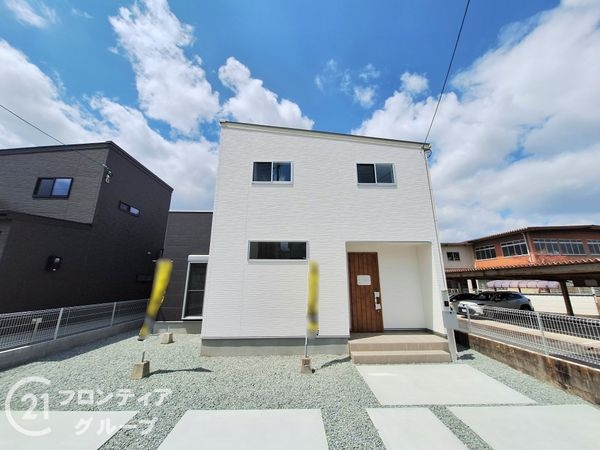 奈良市神殿町　新築一戸建て　１号棟