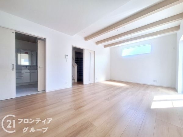 奈良市神殿町　新築一戸建て　１号棟
