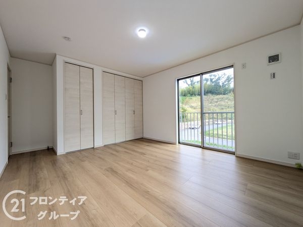 木津川市州見台６丁目　新築一戸建て　２期　２８号地