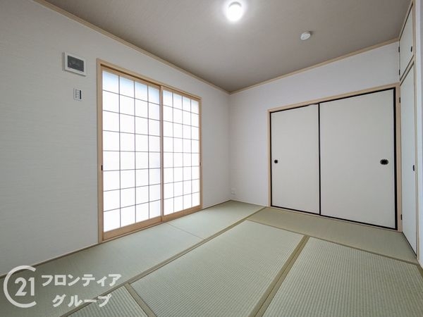 木津川市州見台６丁目　新築一戸建て　２期　２８号地
