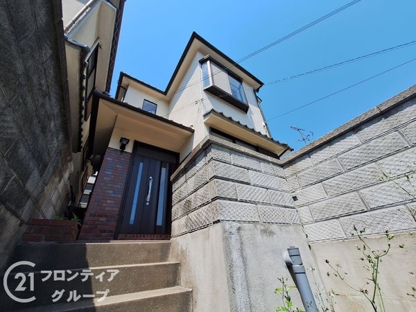 奈良市富雄元町１丁目　中古一戸建て