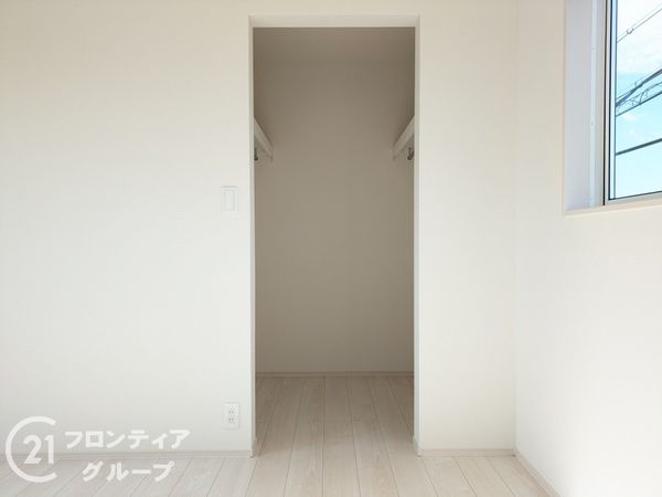 木津川市木津南後背　新築一戸建て　４期　全１区画