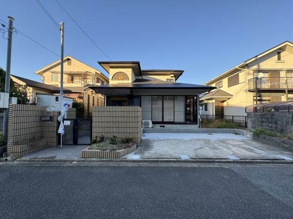 奈良市左京４丁目　中古一戸建て