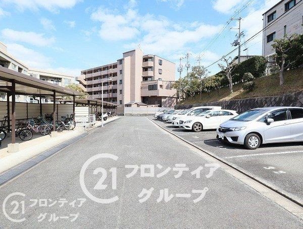 サンライフ学園前　Ｂ棟　中古マンション