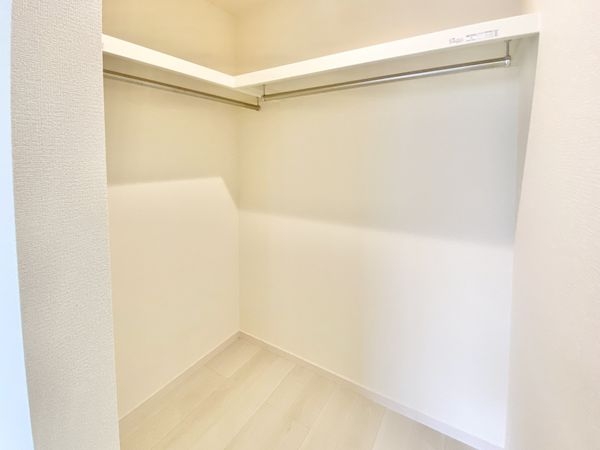 橿原市大久保町　新築一戸建て　２期　１号棟