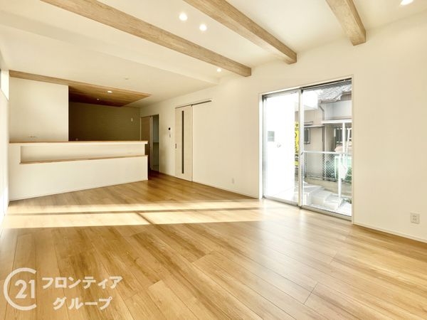 香芝市狐井　新築一戸建て