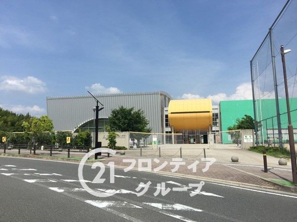 東急ドエル・アルス木津南D棟 中古マンション(木津川市立州見台小学校)