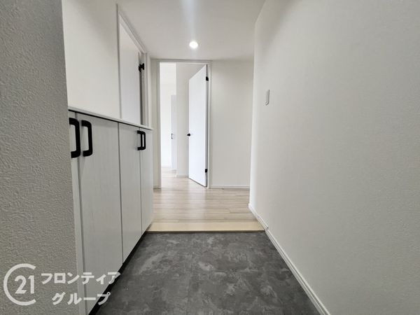 東急ドエル・アルス木津南D棟 中古マンション(玄関)