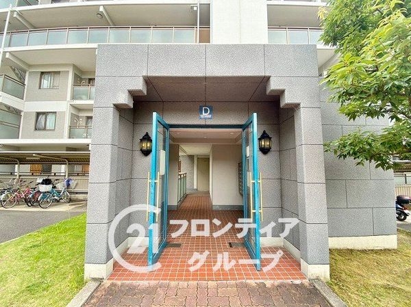 東急ドエル・アルス木津南D棟 中古マンション(エントランス)