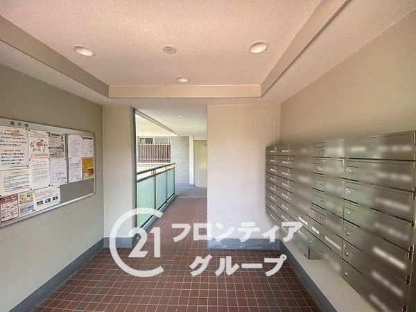 東急ドエル・アルス木津南D棟 中古マンション(ロビー)