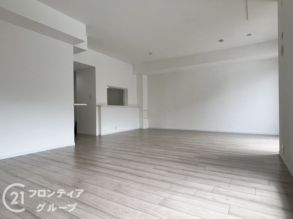 東急ドエル・アルス木津南D棟 中古マンション(リビング)