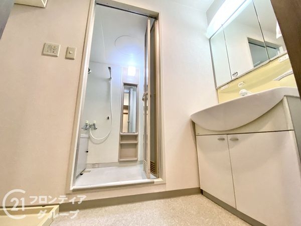 ヴィルヌーブ学園前２メヌエット　中古マンション