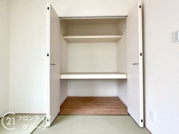 北葛城郡上牧町松里園２丁目の中古一戸建て