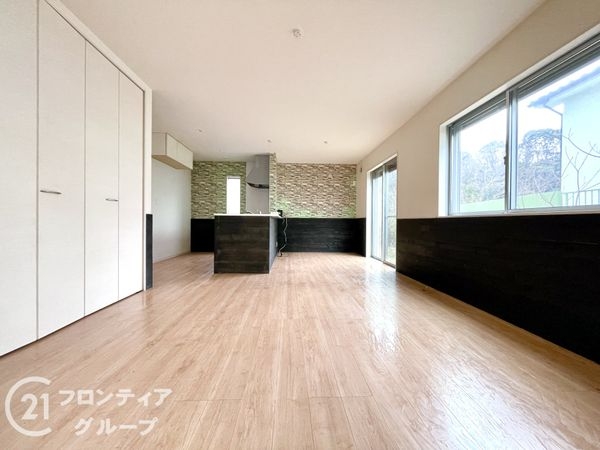 北葛城郡上牧町松里園２丁目の中古一戸建て