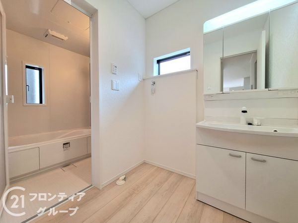 木津川市木津奈良道　新築一戸建て　第３０　５号棟