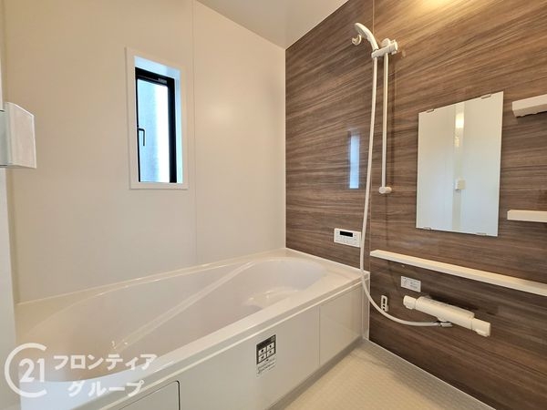 木津川市木津奈良道　新築一戸建て　第３０　５号棟