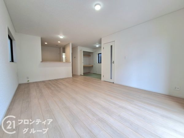 木津川市木津奈良道　新築一戸建て　第３０　５号棟