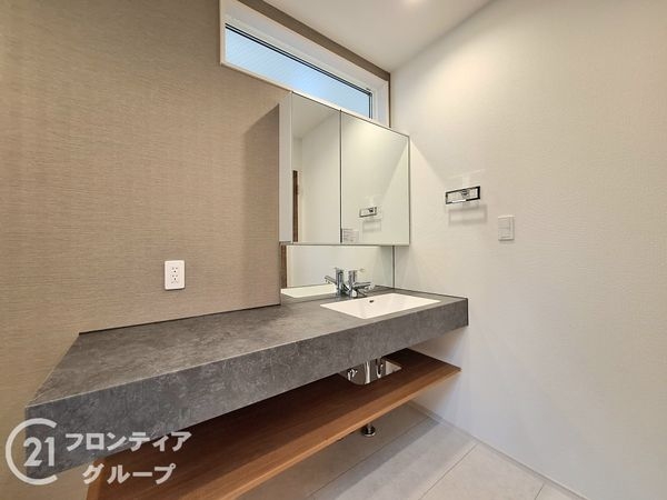 天理市田部町　新築一戸建て　全１区画