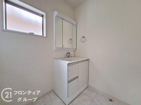 奈良市中山町　新築一戸建て　１２期　全１区画