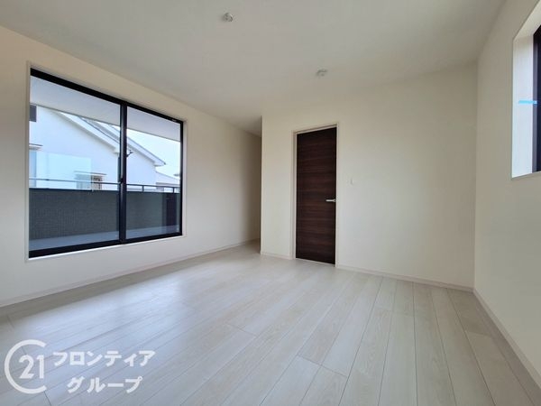 天理市前栽町　新築一戸建て　５期　４号棟