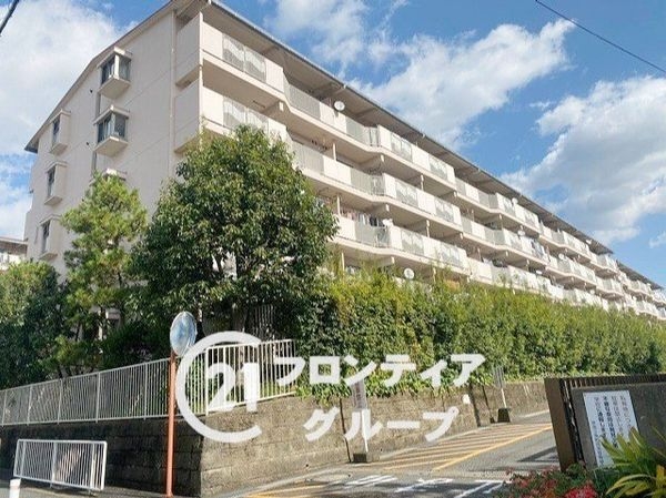奈良三条町住宅１号棟　中古マンション