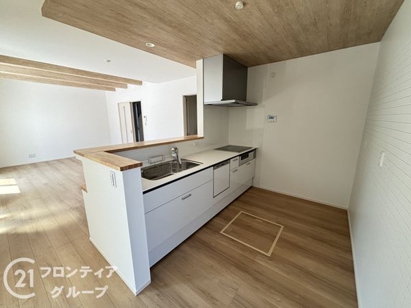 天理市富堂町　新築一戸建て　３号棟
