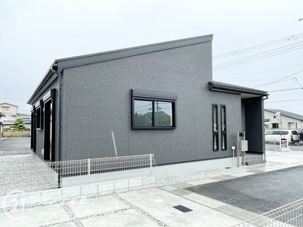 大和高田市大字西坊城　新築一戸建て　８期　１号棟
