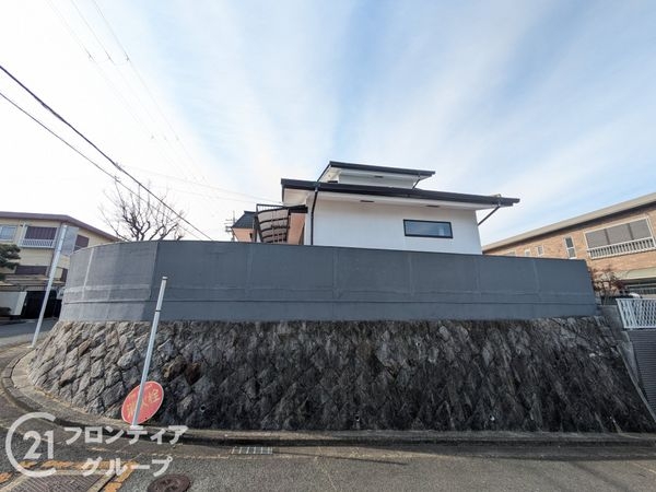 奈良市帝塚山１丁目の中古一戸建て