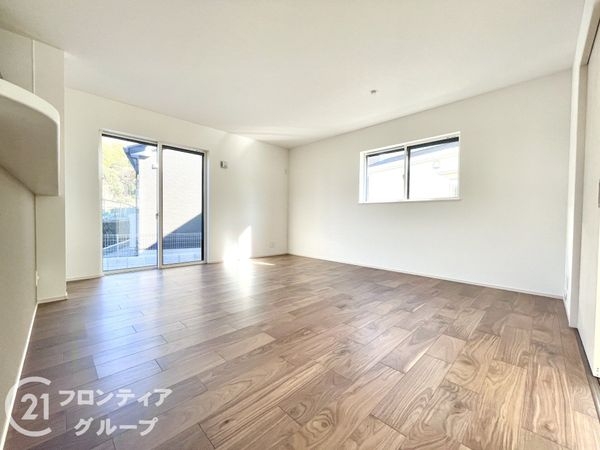 生駒市小明町　新築一戸建て　第７　３号棟