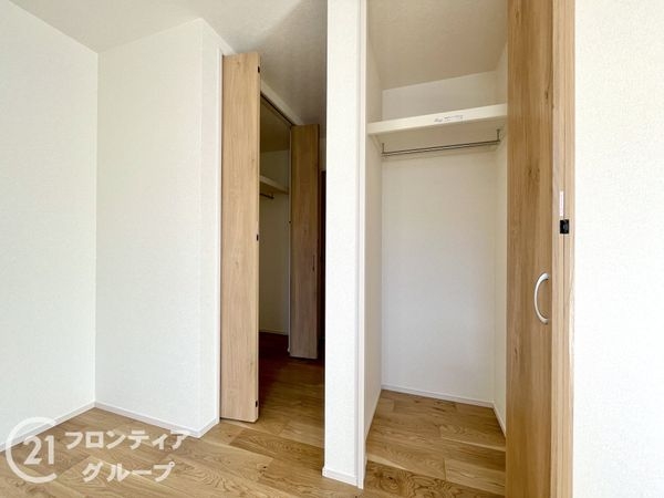 生駒市小明町　新築一戸建て　第７　８号棟